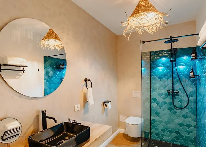 Апартаменти Downtown Boho *