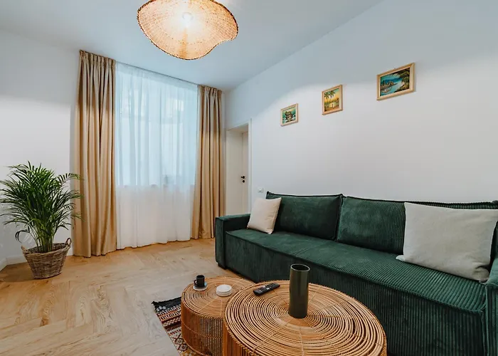 Downtown Boho Апартаменти Брашов